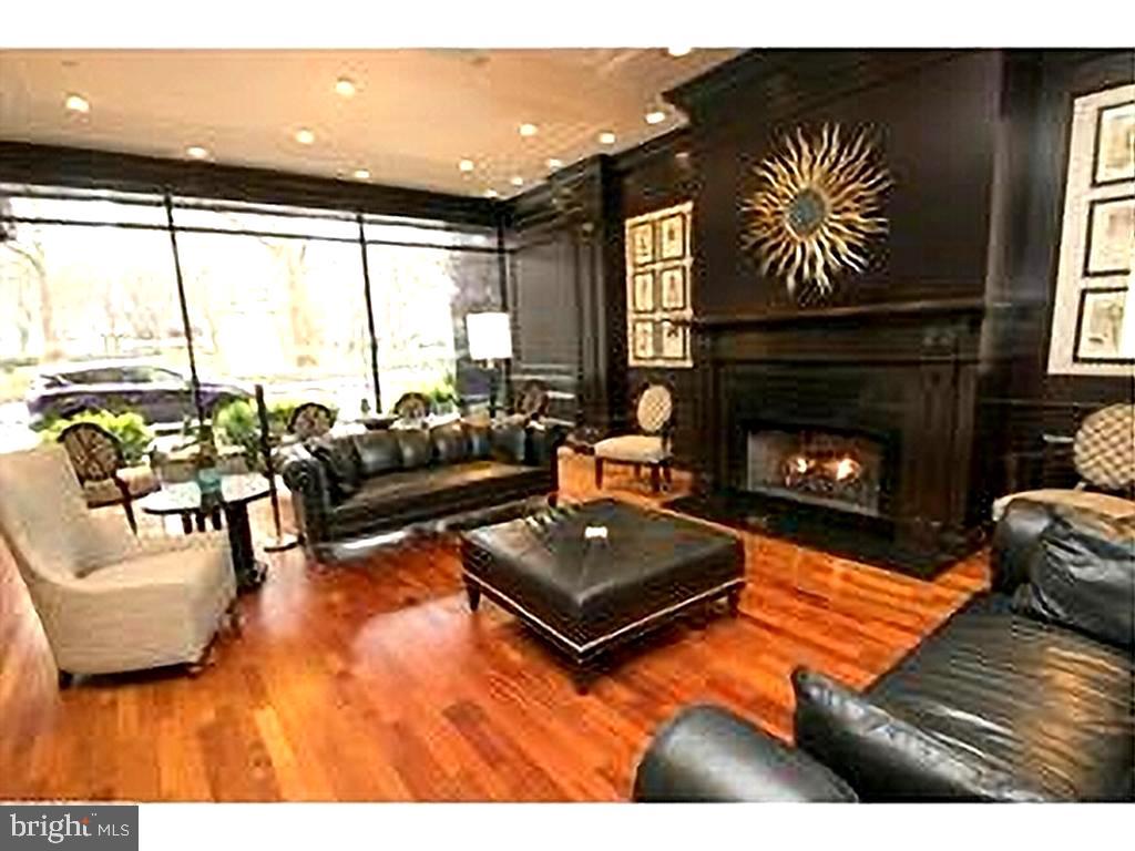 219-29 South 18th Street, Unit 404 Philadelphia, PA 19103 - Photo 19 of 28