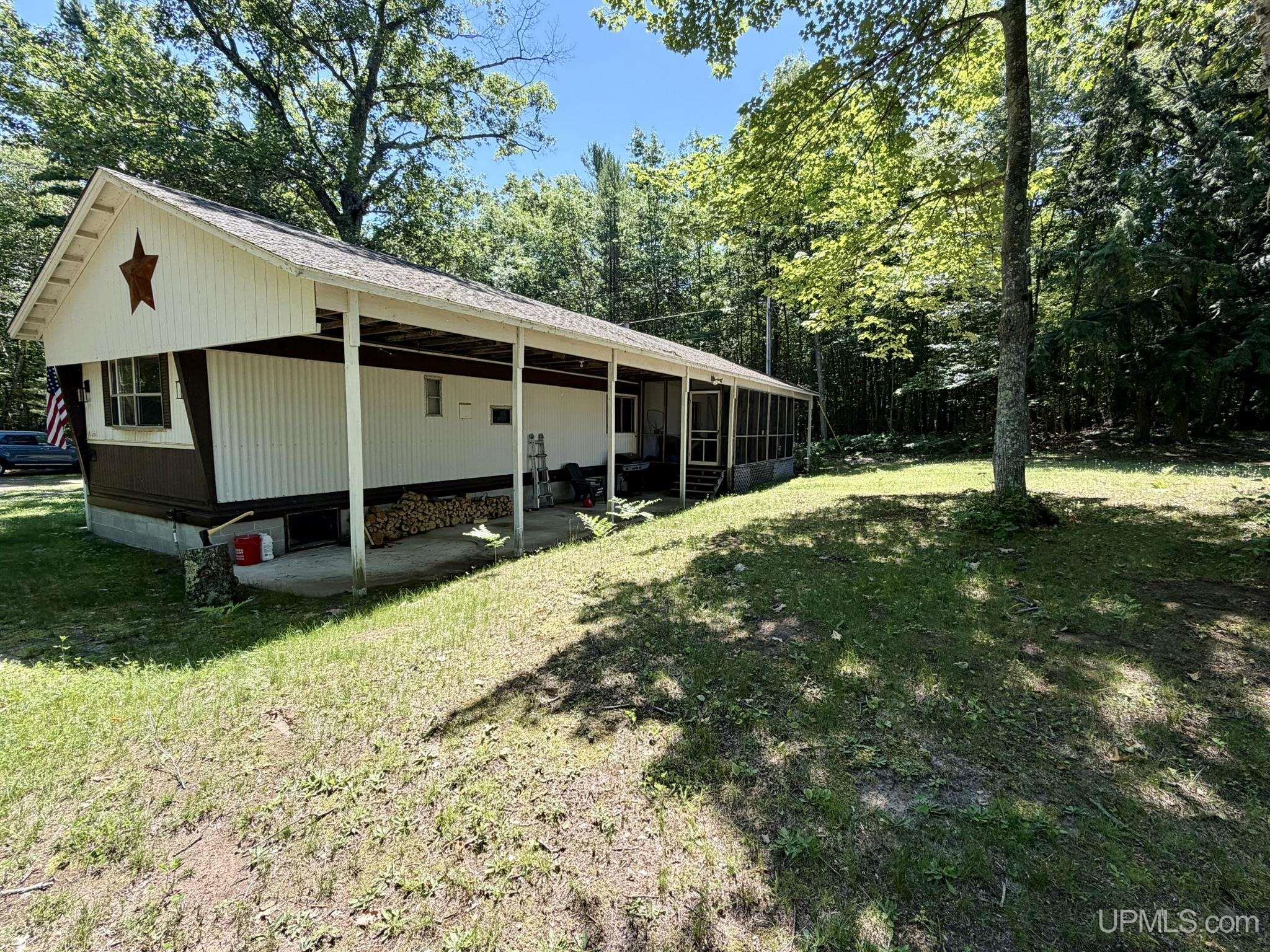 8923 .25 Road Garden, MI 49835 - Photo 3 of 37