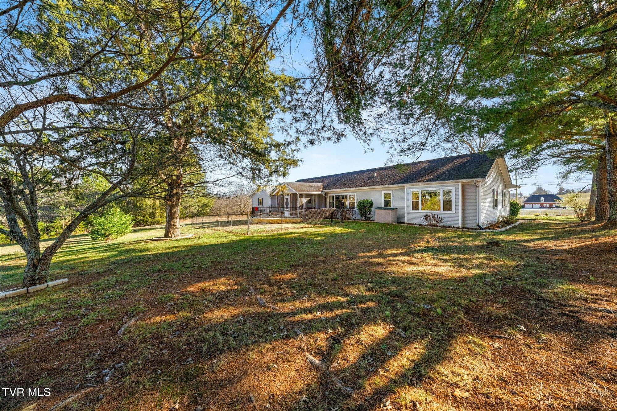 8190 Greenbriar Road Talbott, TN 37877 - Photo 28 of 29 28-8190-Greenbriar-Rd-Talbott-TN-28