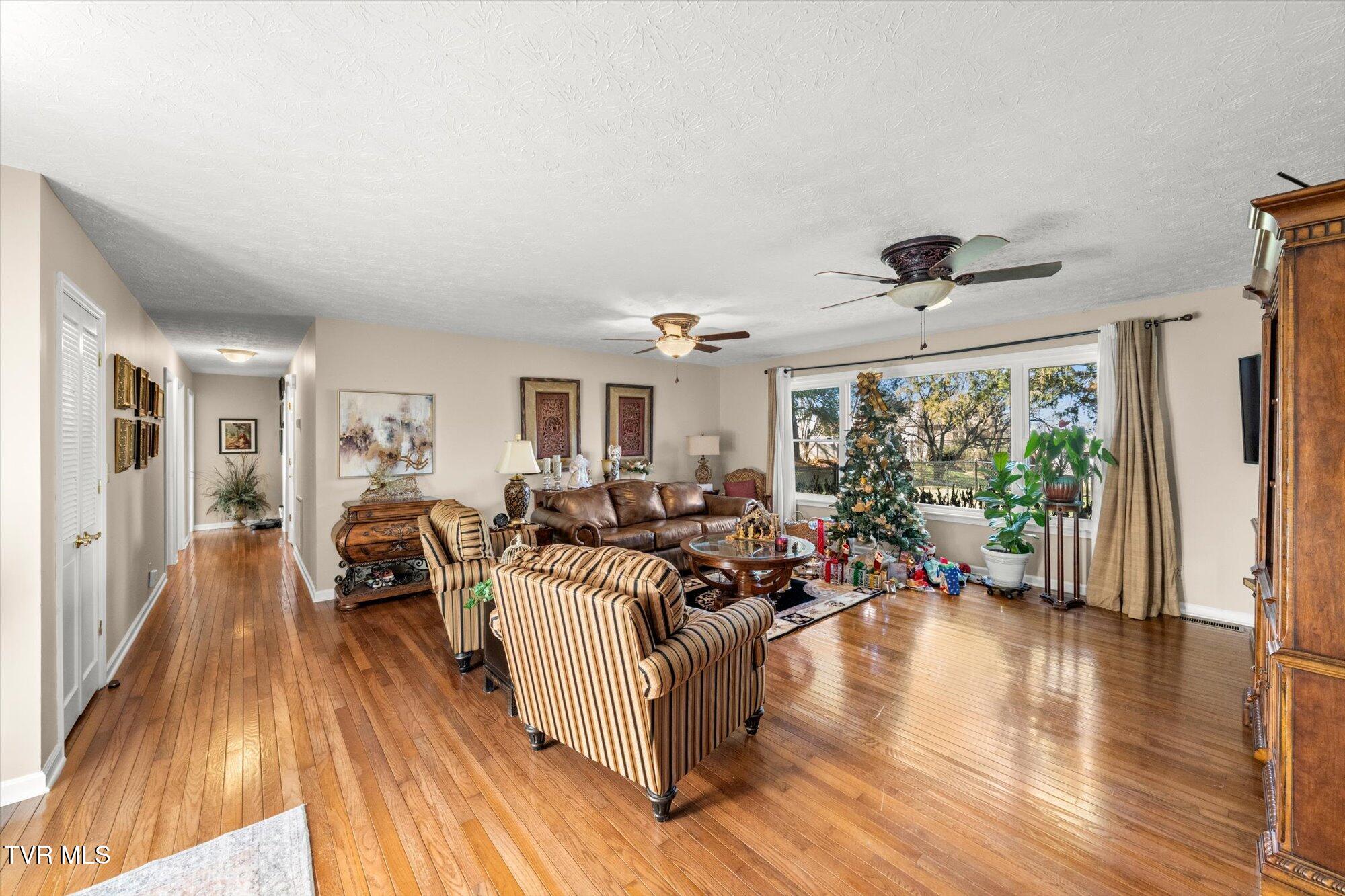 8190 Greenbriar Road Talbott, TN 37877 - Photo 7 of 29 07-8190-Greenbriar-Rd-Talbott-TN-7