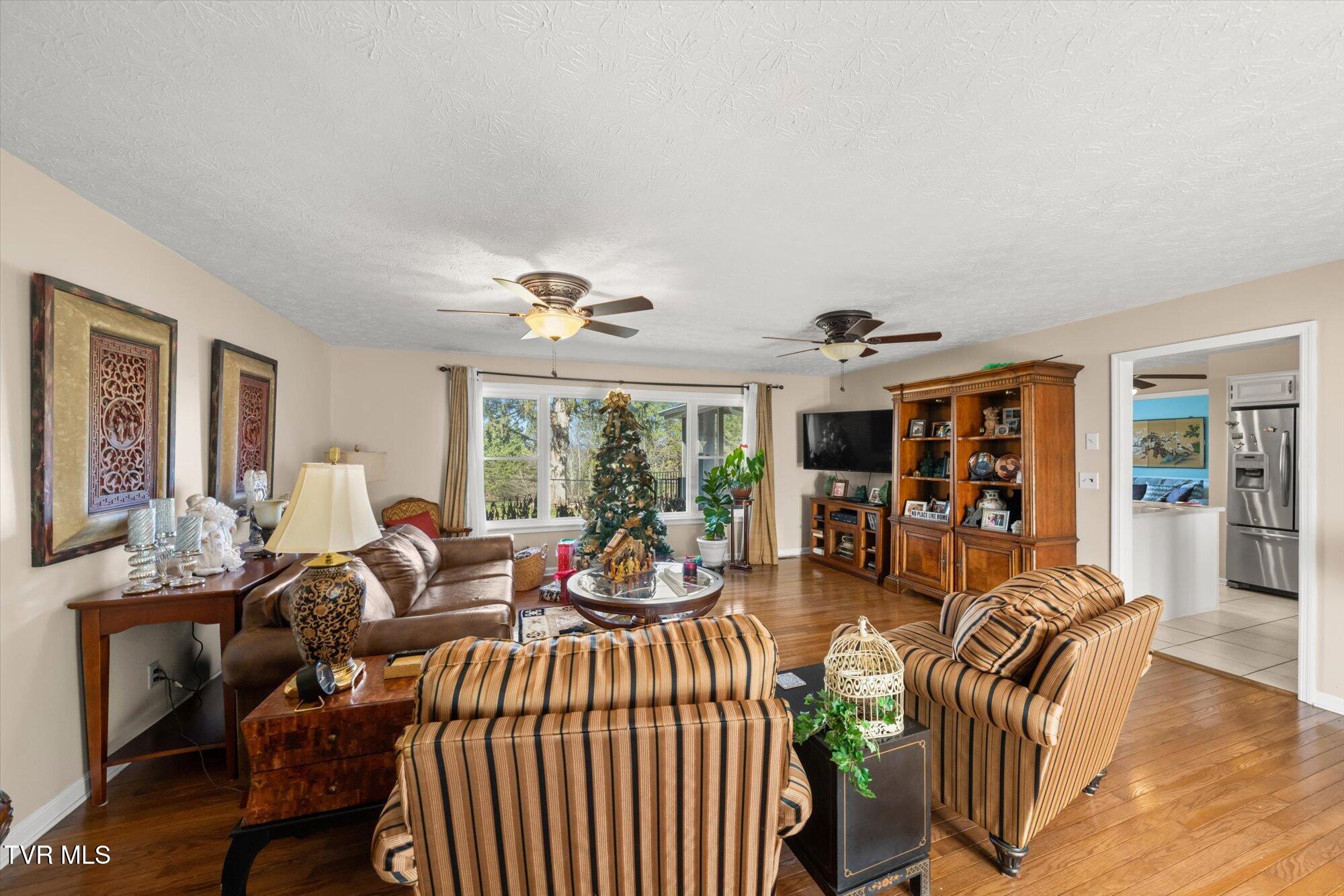 8190 Greenbriar Road Talbott, TN 37877 - Photo 9 of 29 09-8190-Greenbriar-Rd-Talbott-TN-9