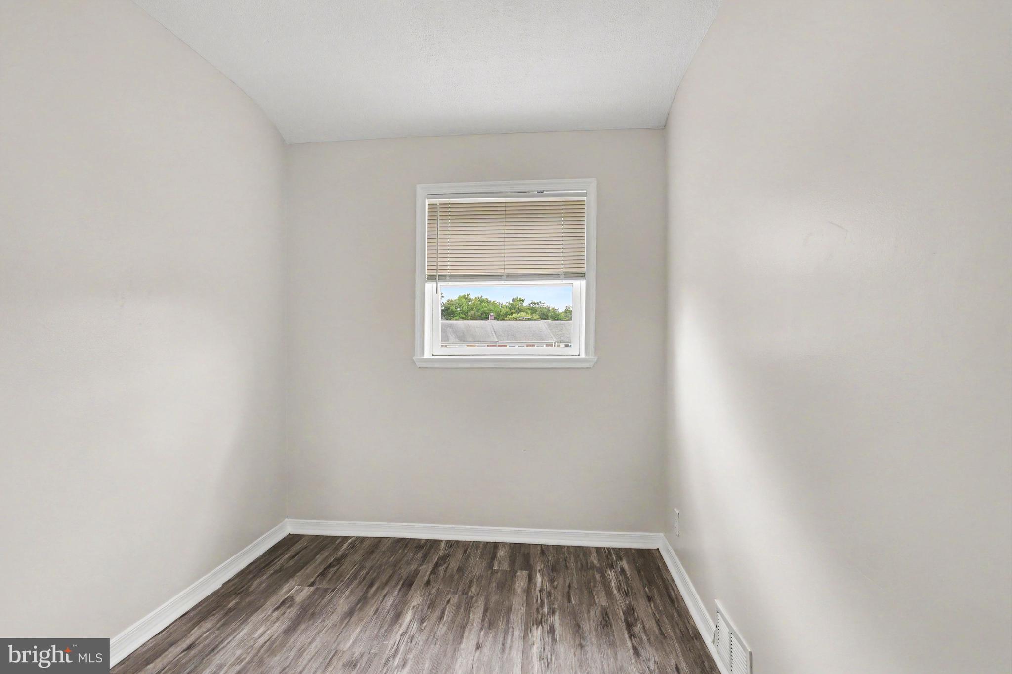 127 Bladen Road Baltimore, MD 21221 - Photo 15 of 31 Bedroom 3