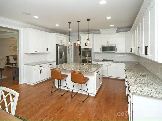 $7,000 | 5528 Providence Road, Charlotte, NC 28226