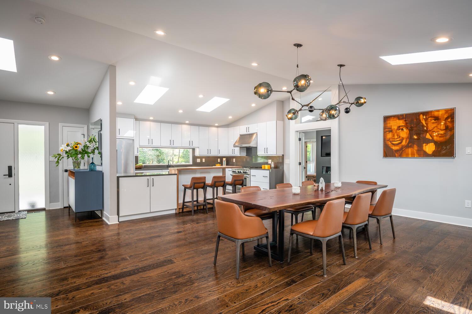 8105 Glenmore Spring Road Bethesda, MD 20817 - Photo 13 of 69