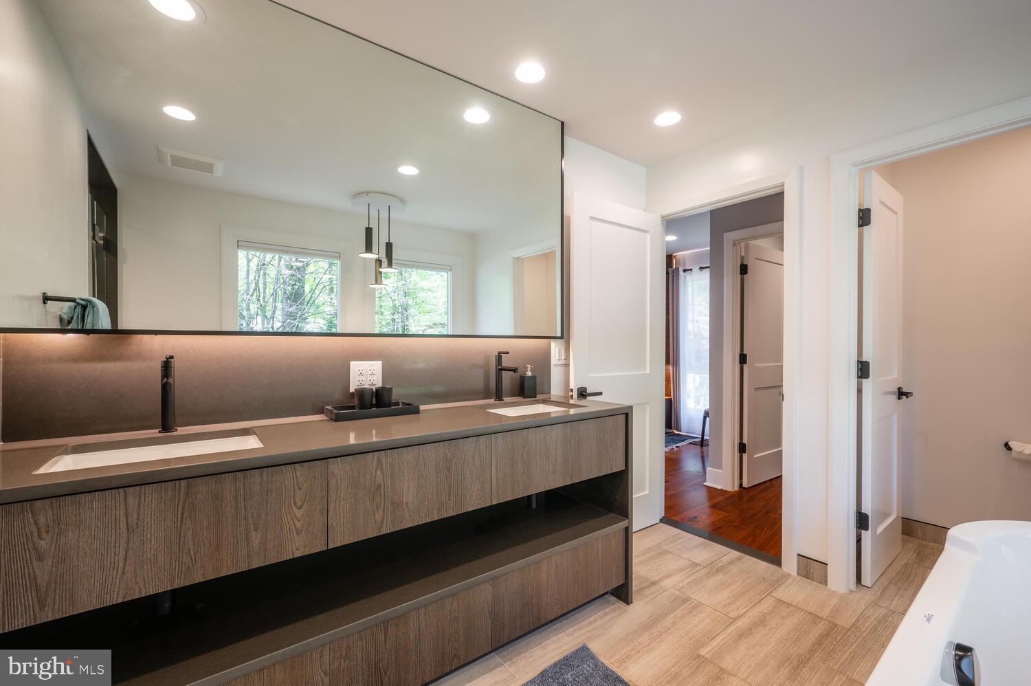 8105 Glenmore Spring Road Bethesda, MD 20817 - Photo 28 of 69