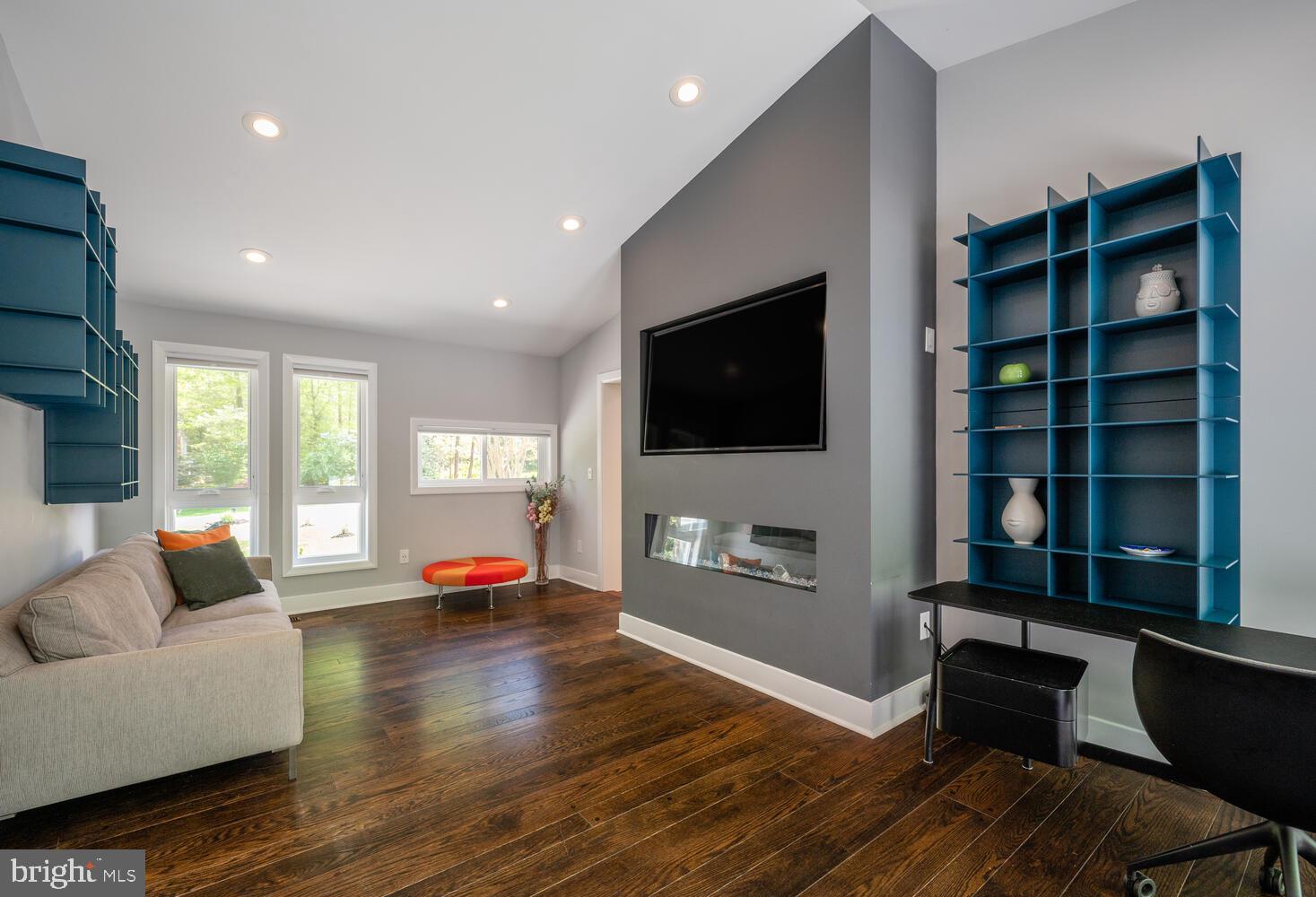 8105 Glenmore Spring Road Bethesda, MD 20817 - Photo 40 of 69