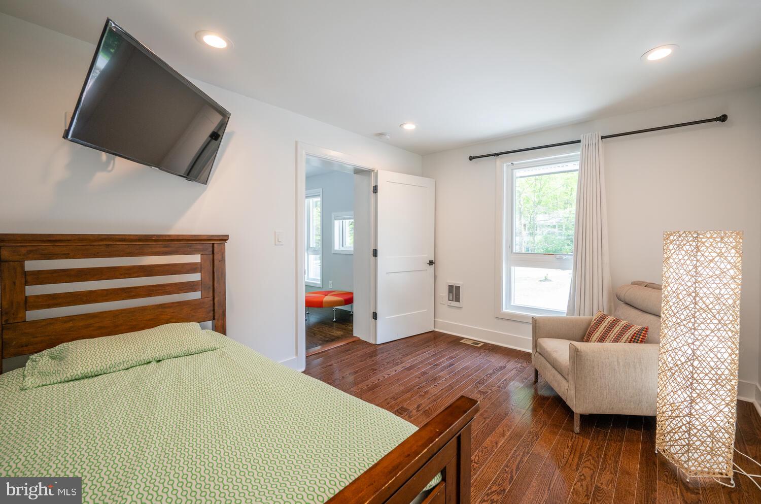 8105 Glenmore Spring Road Bethesda, MD 20817 - Photo 42 of 69