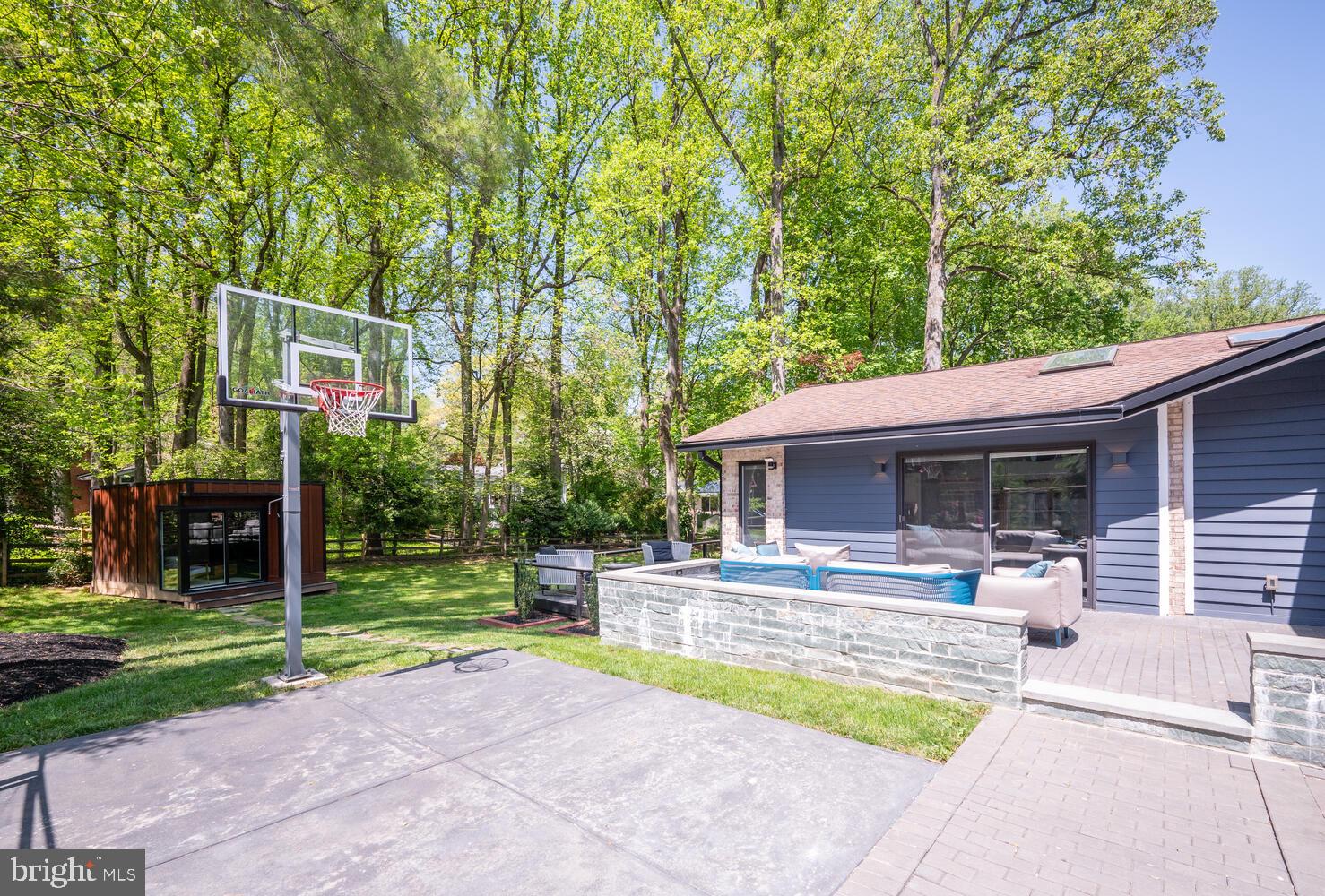 8105 Glenmore Spring Road Bethesda, MD 20817 - Photo 58 of 69