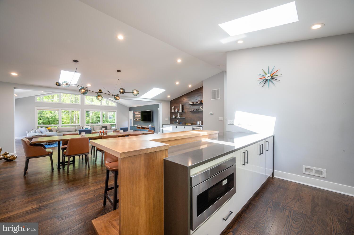 8105 Glenmore Spring Road Bethesda, MD 20817 - Photo 9 of 69