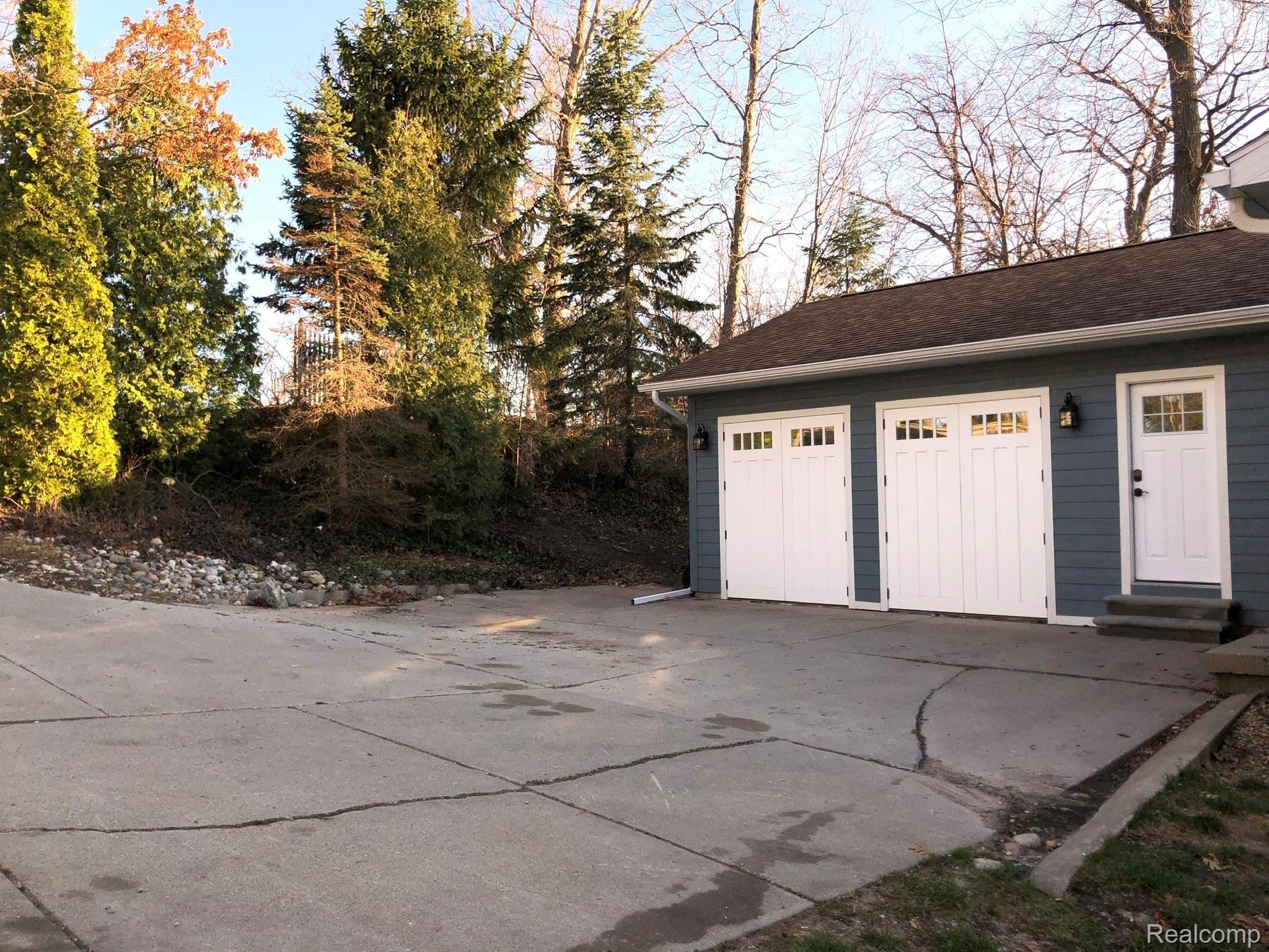 15440 Jennings Road Fenton, MI 48430 - Photo 27 of 42 32A34FD3-0E00-4B8E-9AC1-330CED3EEEC0.jpeg