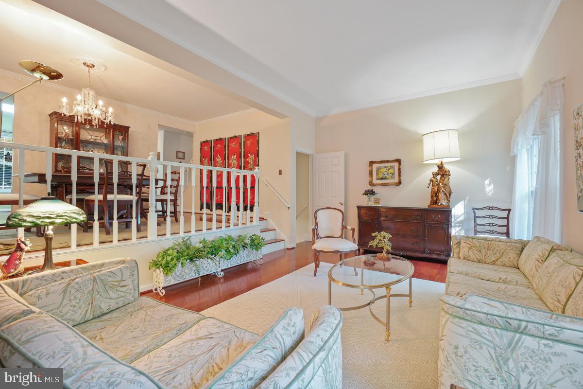2177 Pond View Court Reston, VA 20191 - Photo 20 of 45 Gallery Image 20