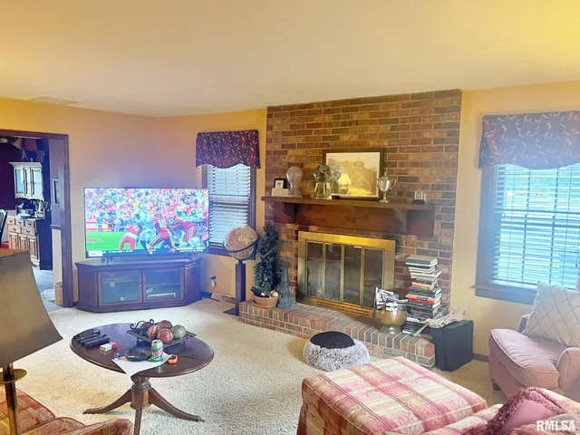 $350,000 | 53 Old Orchard Road, Metropolis, IL 62960