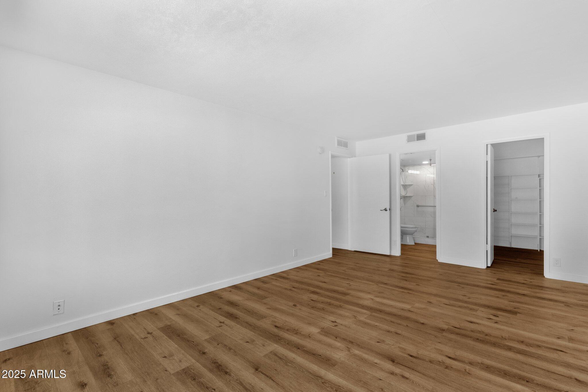 7920 East Camelback Road, Unit 104 Scottsdale, AZ 85251 - Photo 13 of 30 Primary bedroom
