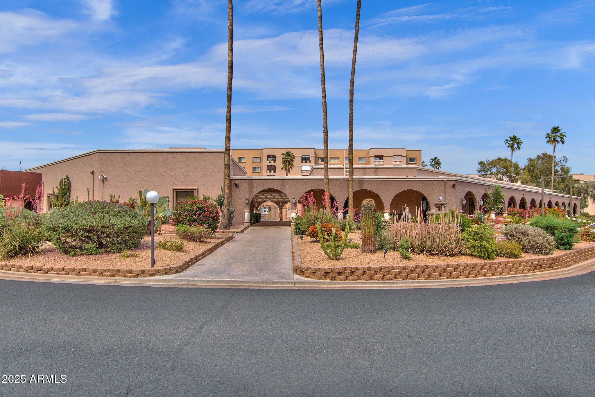 7920 East Camelback Road, Unit 104 Scottsdale, AZ 85251 - Photo 18 of 30 Community Amenities