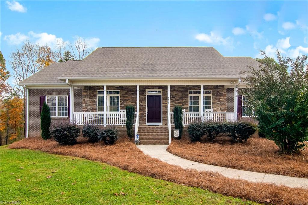 7401 Craigberry Court Rural Hall, NC 27045 - Photo 2 of 29 Gallery Image 2