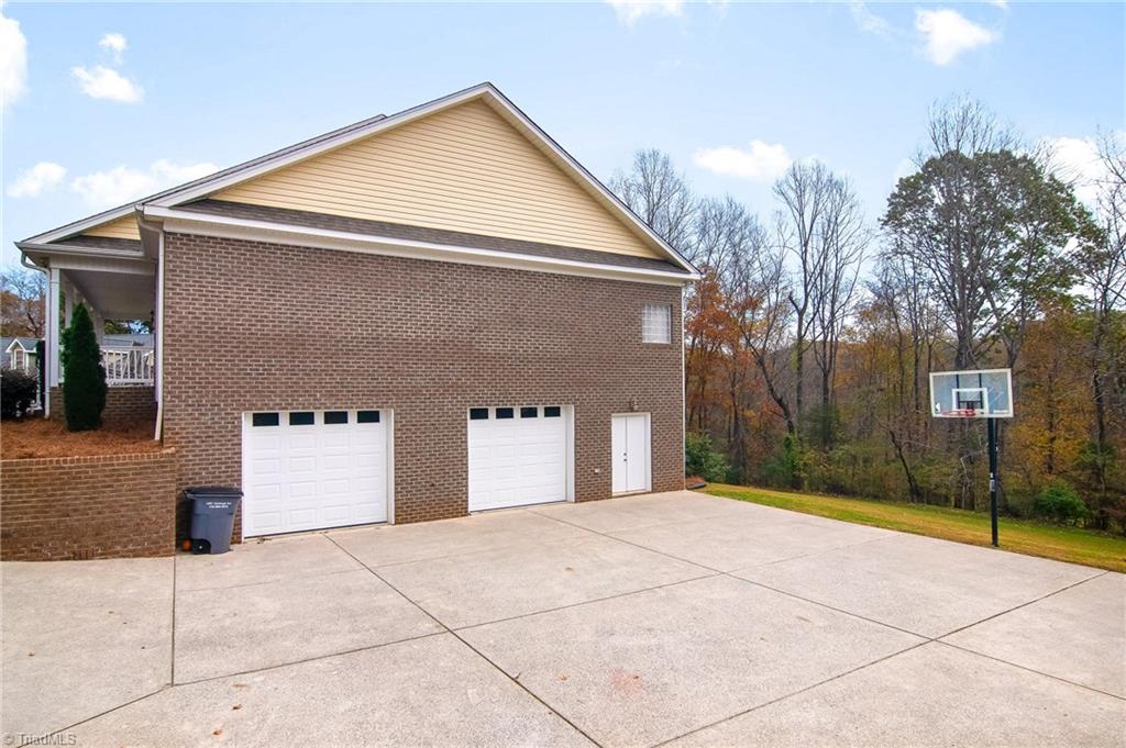 7401 Craigberry Court Rural Hall, NC 27045 - Photo 26 of 29 Gallery Image 26