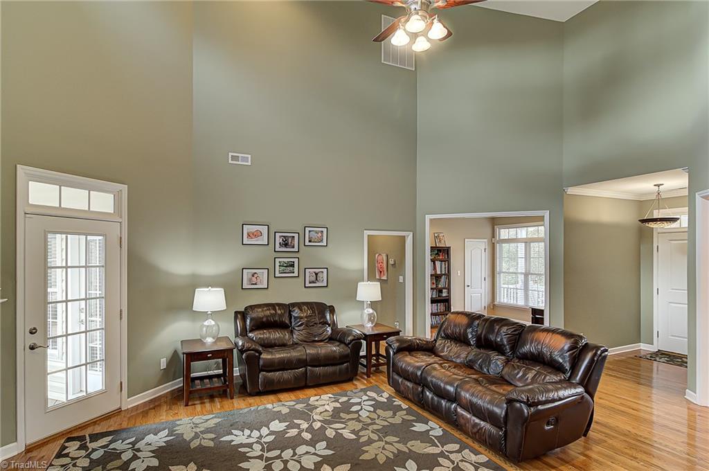 7401 Craigberry Court Rural Hall, NC 27045 - Photo 7 of 29 Gallery Image 7