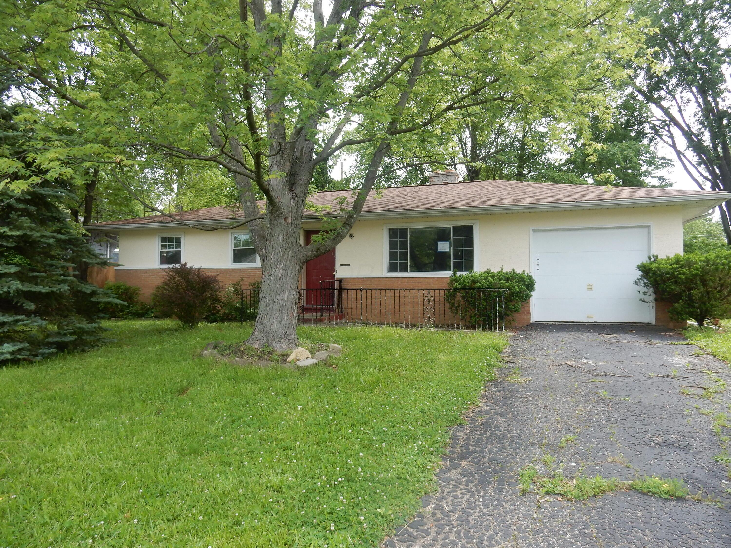 4464 Midvale Road Columbus, OH 43224 - Photo 1 of 38