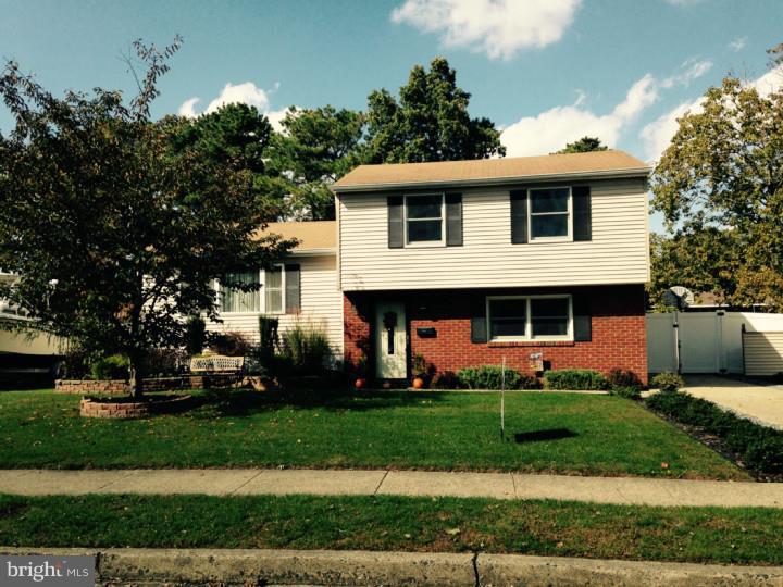 32 South Club Road Pine Hill, NJ 08009 - Photo 1 of 23