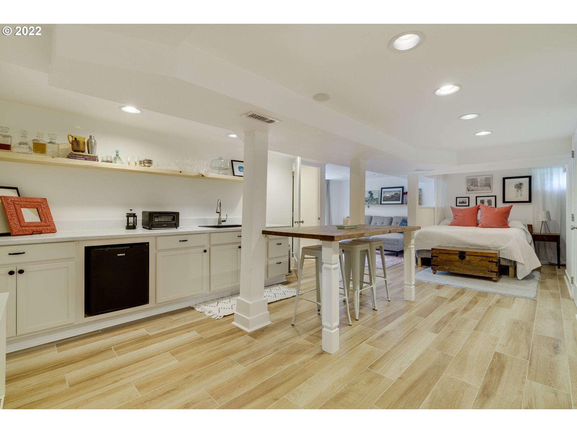 3049 Southwest Flower Terrace Portland, OR 97239 - Photo 23 of 32 Gallery Image 23