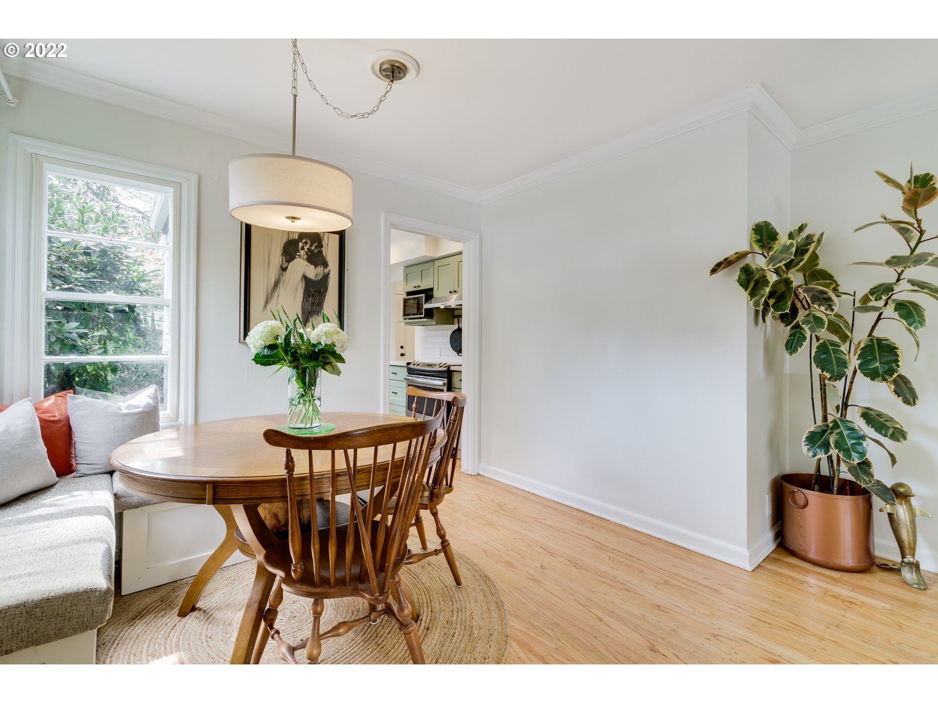 3049 Southwest Flower Terrace Portland, OR 97239 - Photo 5 of 32 Gallery Image 5
