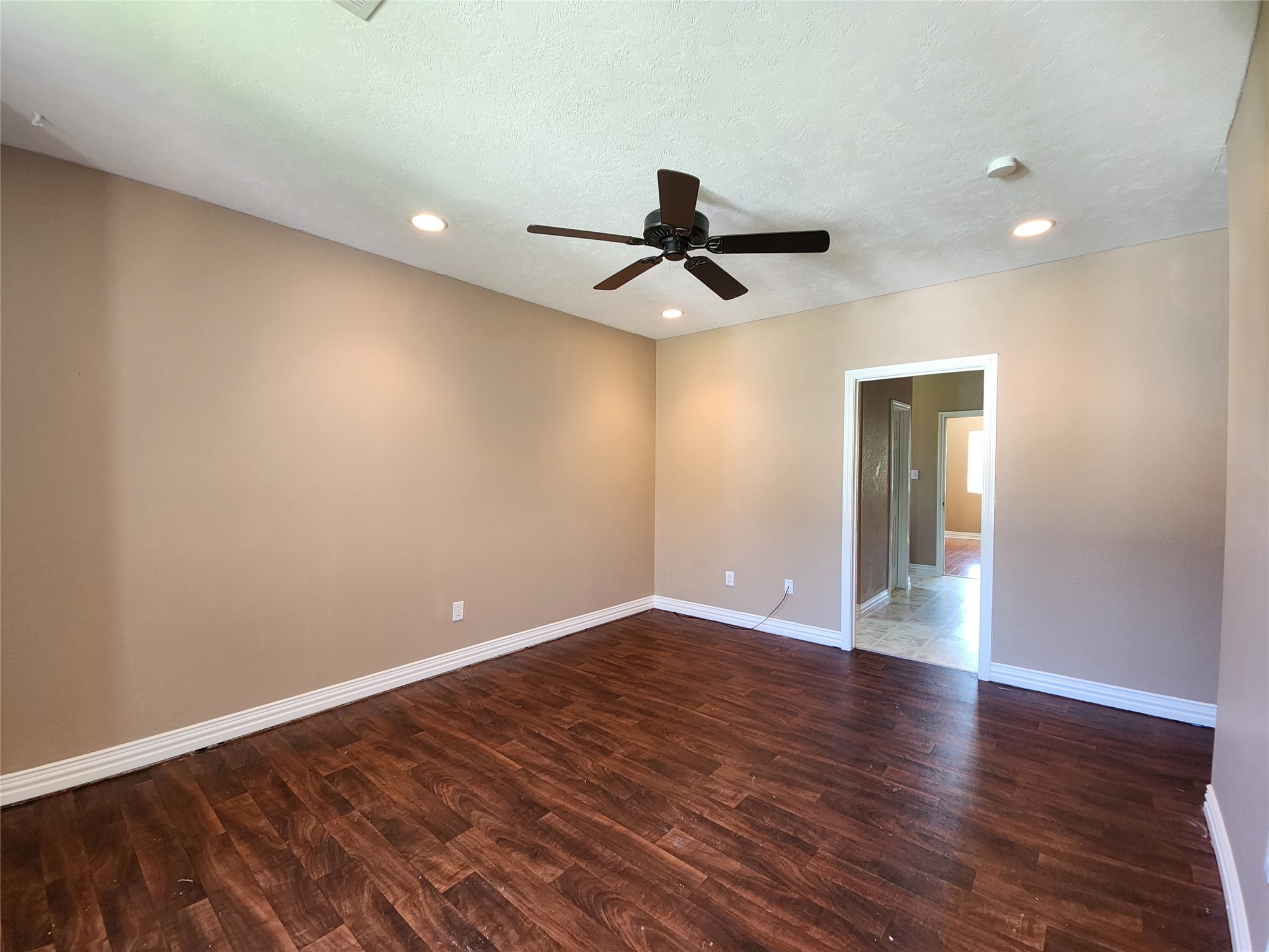 115 Oak Colony Drive Angleton, TX 77515 - Photo 29 of 45