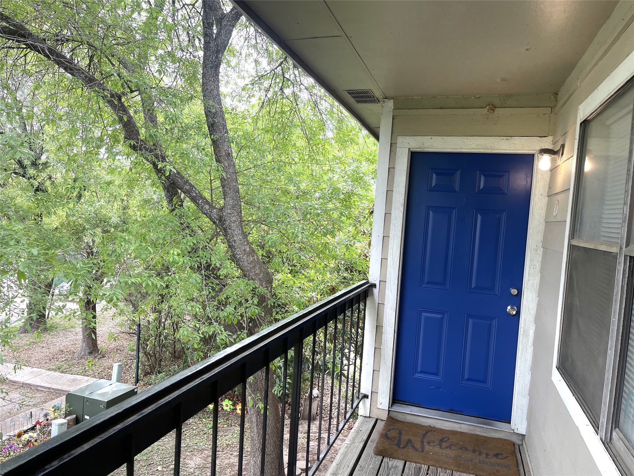 2005 West Loop, Unit D2 Austin, TX 78758 - Photo 26 of 31 a view of balcony