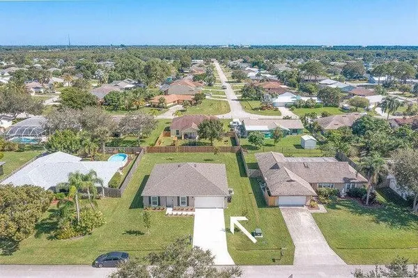 $2,600 | 1381 Southeast Bayharbor Street, Port St. Lucie, FL 34983