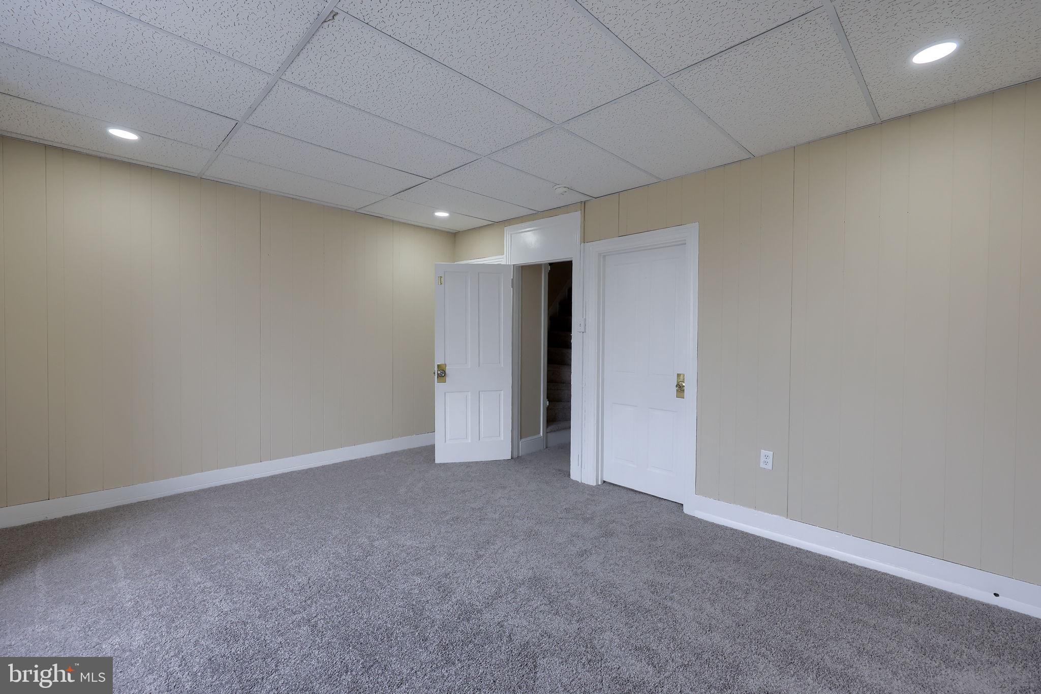 138 South 6th Street Columbia, PA 17512 - Photo 16 of 28 a view of an empty room