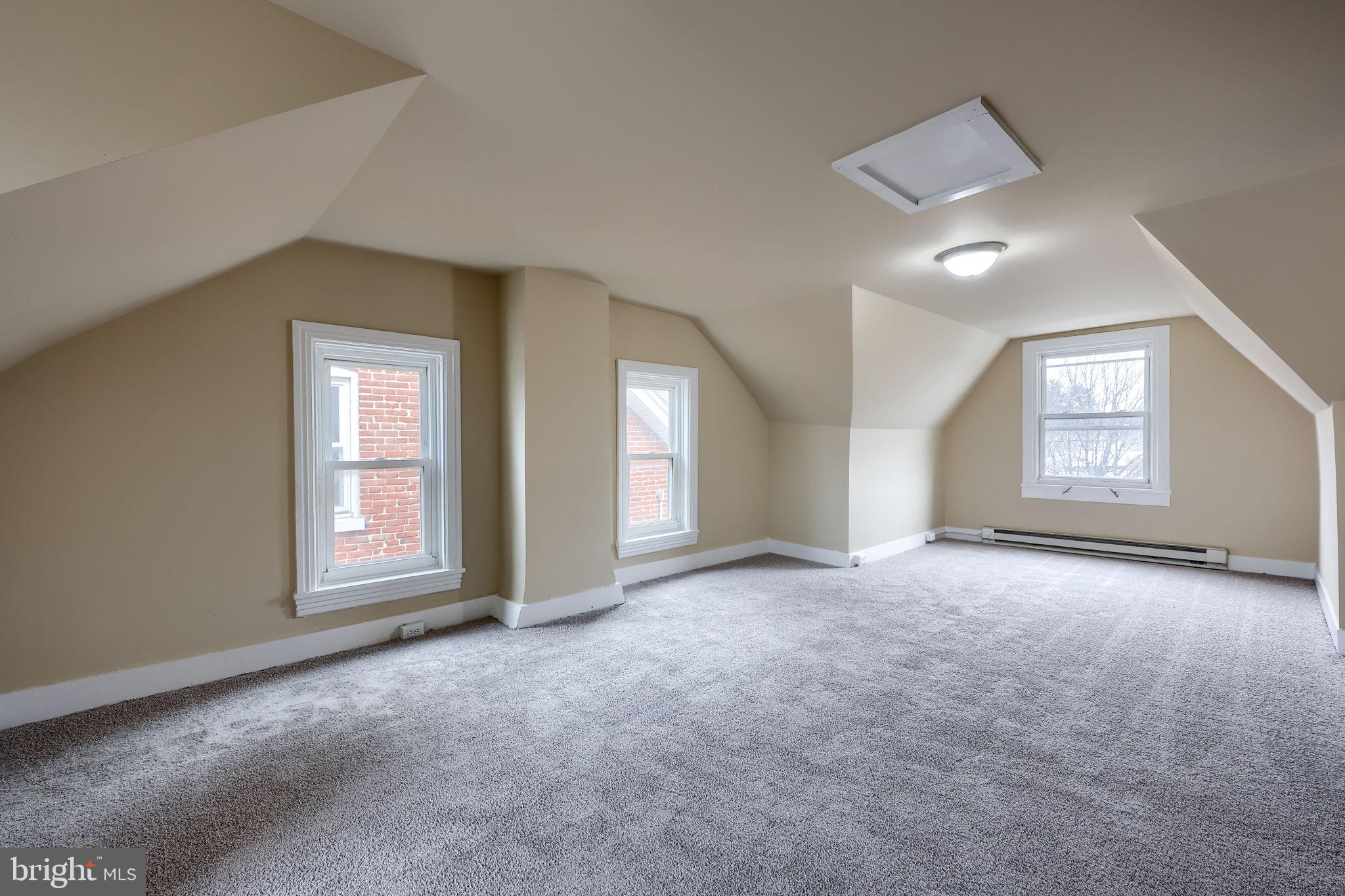 138 South 6th Street Columbia, PA 17512 - Photo 22 of 28 an empty room with windows and closet