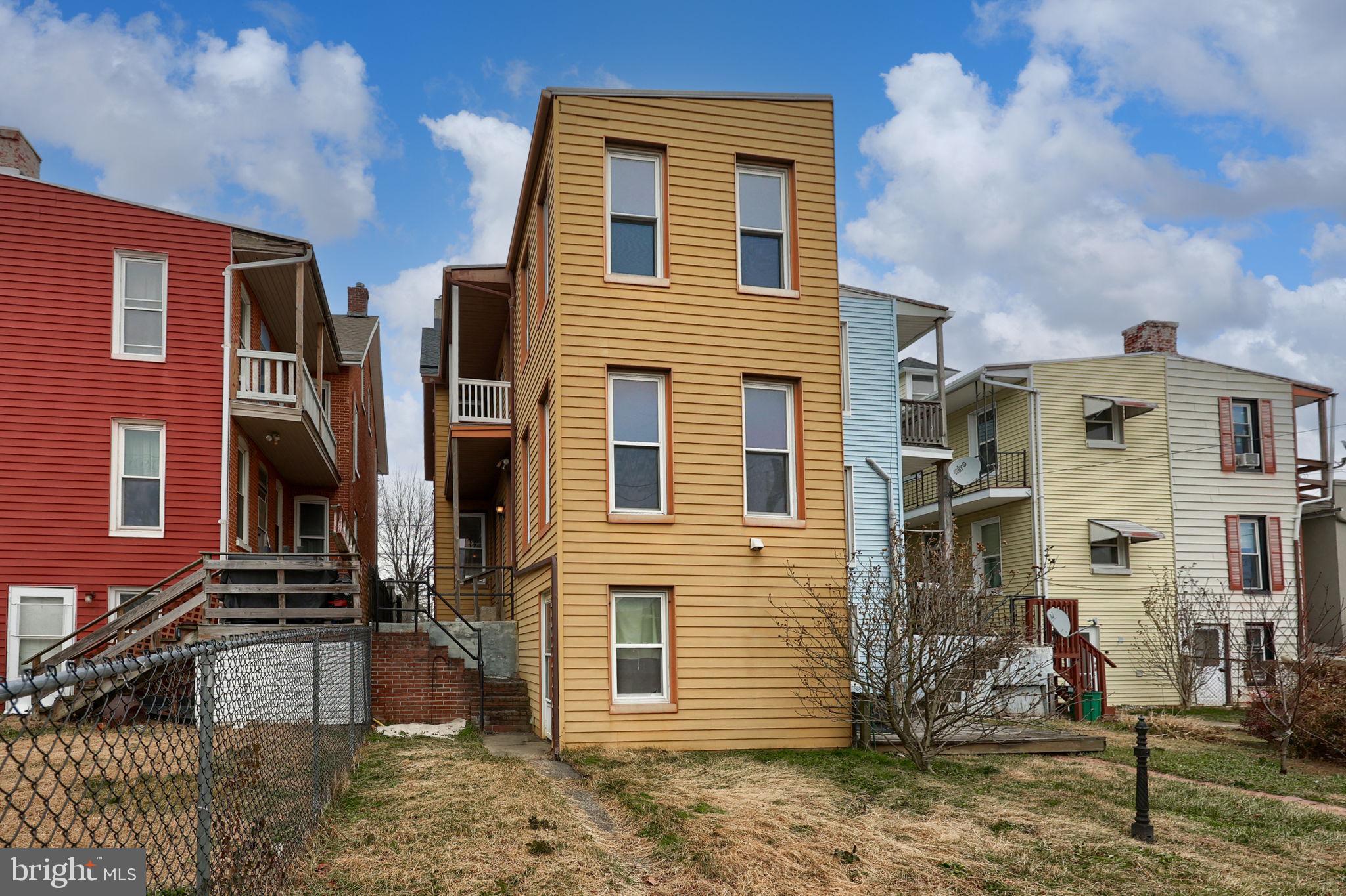 138 South 6th Street Columbia, PA 17512 - Photo 26 of 28 a front view of a house