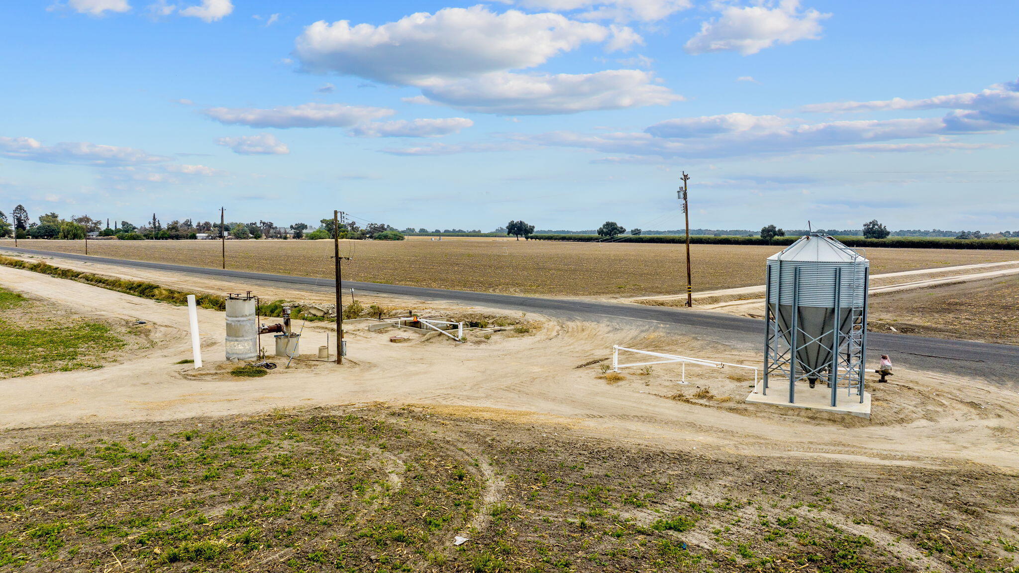 Hanford Armona Road Lemoore, CA 93245 - Photo 13 of 27 12-web-or-mls-DJI_20251013140918_0330_D