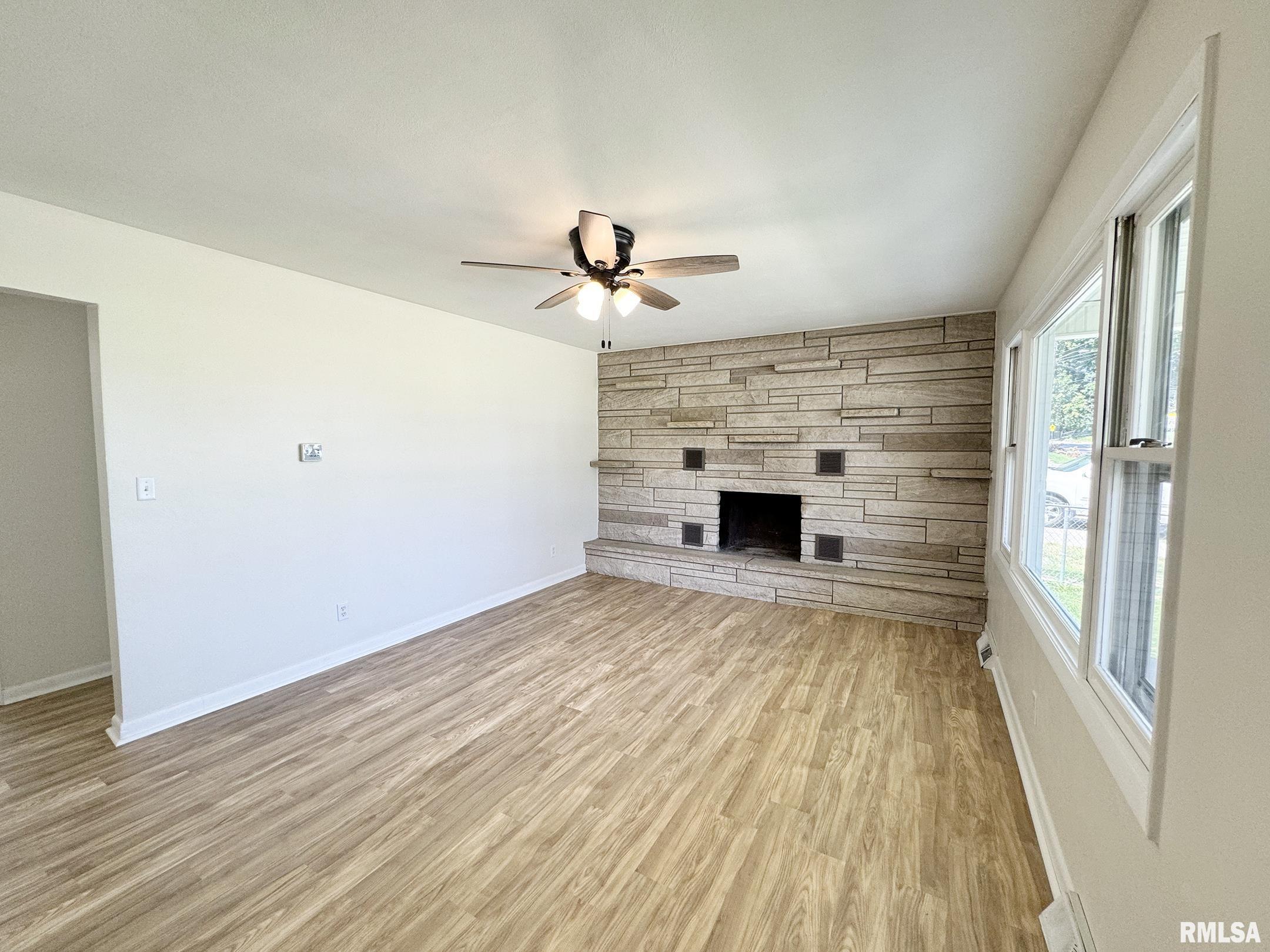 926 East Percy Avenue Springfield, IL 62702 - Photo 11 of 19