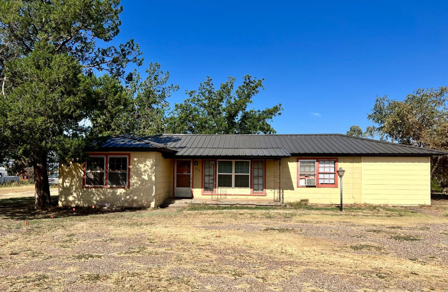 815 Avenue A Ralls, TX 79357 - Photo 1 of 13 Photo 1