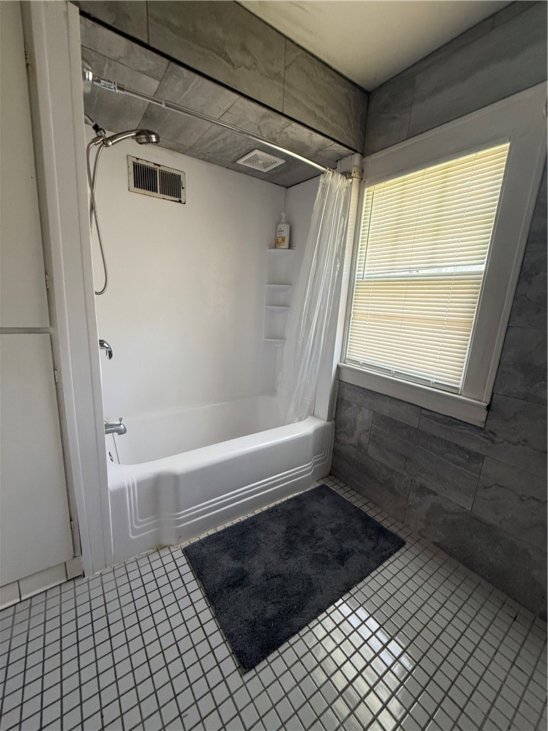 65 Alameda Street Rochester, NY 14613 - Photo 26 of 33