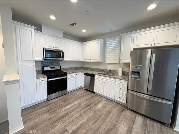 $2,500 | 2848 East Berry Loop Privado, Ontario, CA 91761