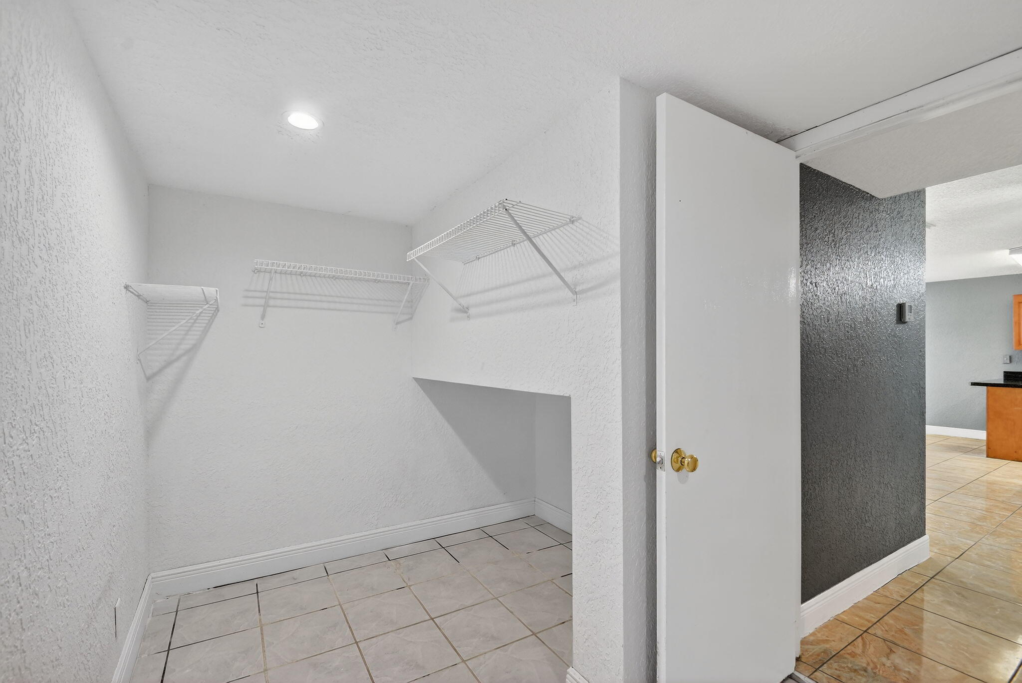 320 Woodland Road Palm Springs, FL 33461 - Photo 23 of 49 24-web-or-mls-DSC_4865