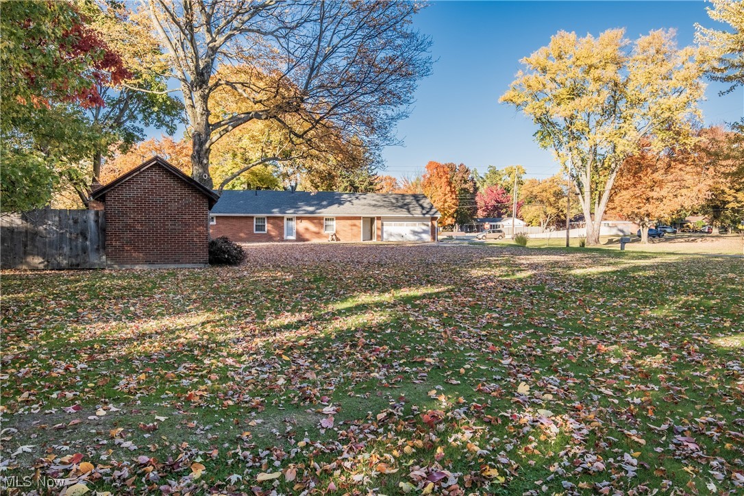 604 Everhard Road Southwest North Canton, OH 44709 - Photo 23 of 24 View of yard