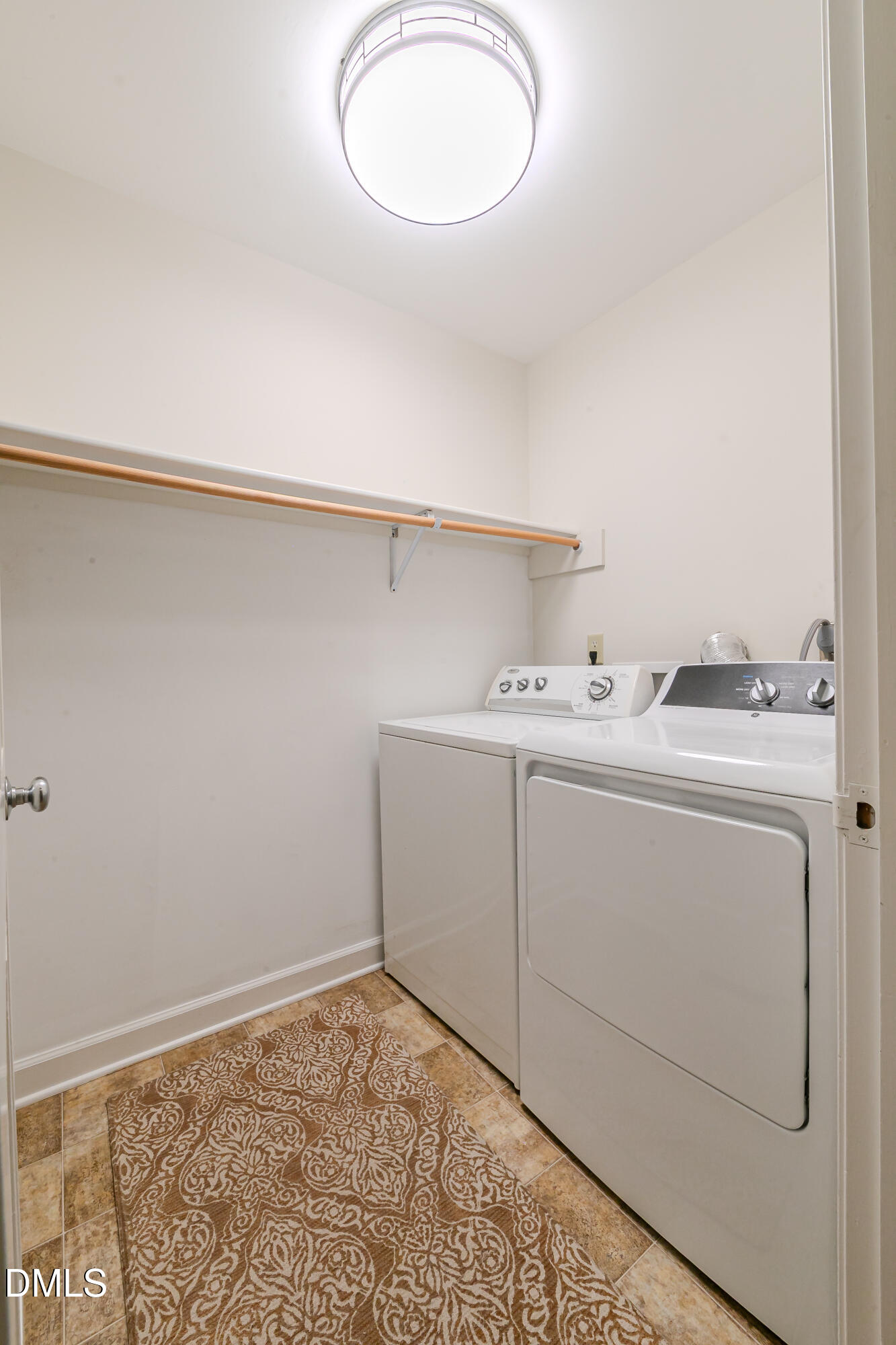 8844 Woodyhill Road Raleigh, NC 27613 - Photo 32 of 58 Gallery Image 32
