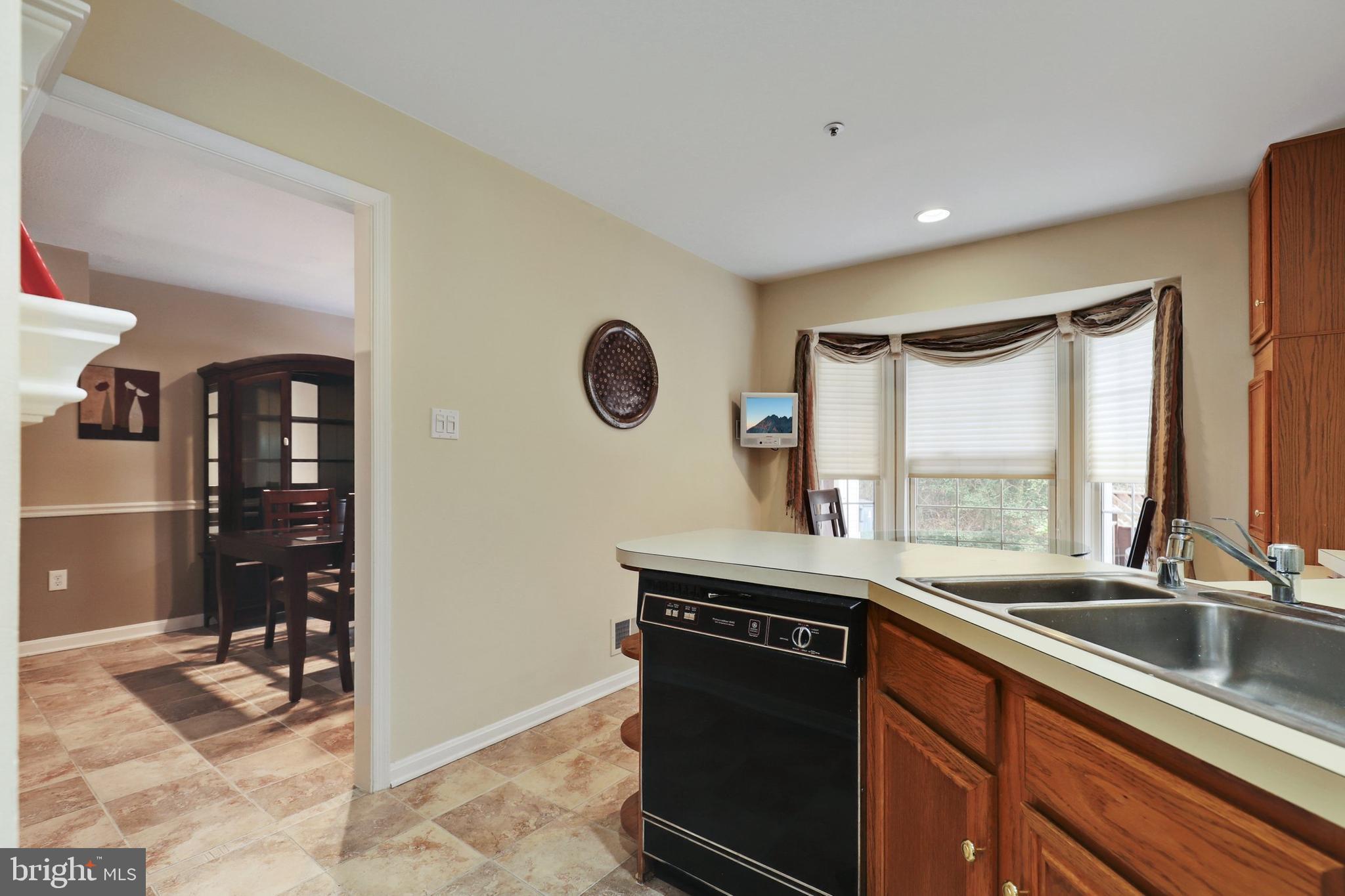9227 Oregold Court Laurel, MD 20708 - Photo 14 of 46 Gallery Image 14