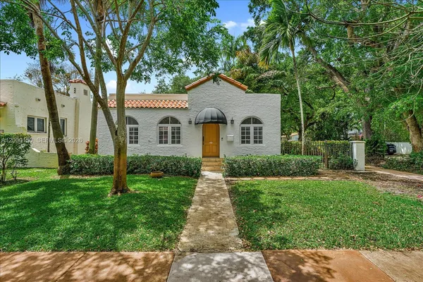 $1,225,000 | 1102 Genoa Street, Coral Gables, FL 33134
