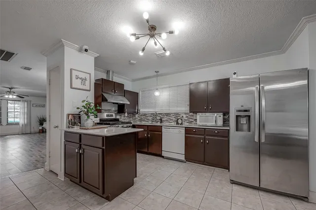 $1,799 | 9511 Farrell Drive, Houston, TX 77070