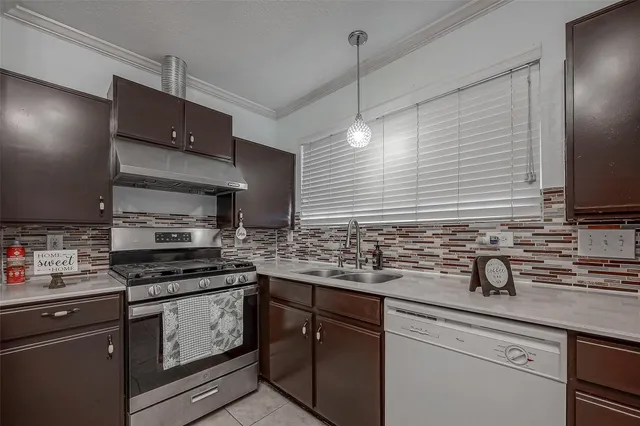 $1,799 | 9511 Farrell Drive, Houston, TX 77070