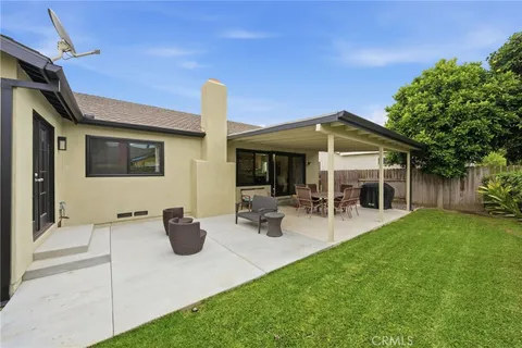 $1,675,000 | 21551 Kanakoa Lane, Huntington Beach, CA 92646
