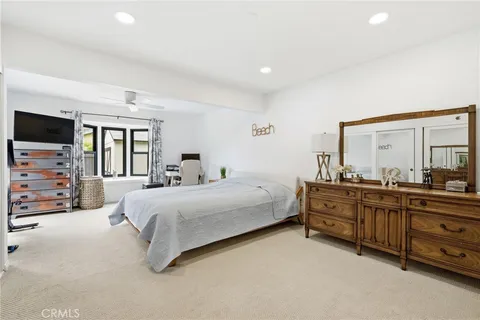 $1,675,000 | 21551 Kanakoa Lane, Huntington Beach, CA 92646
