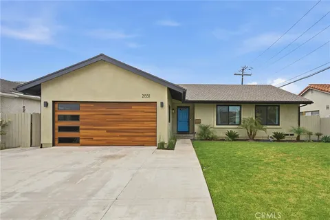 $1,675,000 | 21551 Kanakoa Lane, Huntington Beach, CA 92646