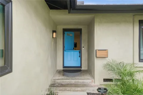 $1,675,000 | 21551 Kanakoa Lane, Huntington Beach, CA 92646