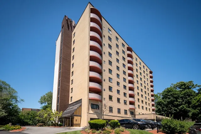 $2,900 | 2500 Mystic Valley Parkway, Unit 403, Medford, MA 02155