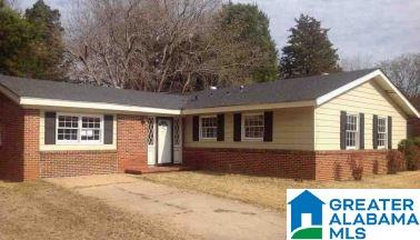 301 Laurel Circle Selma, AL 36701 - Photo 1 of 4