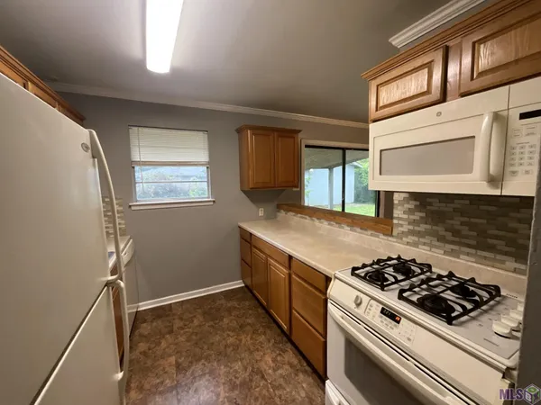 $1,250 | 9418 Randall Avenue, Denham Springs, LA 70726